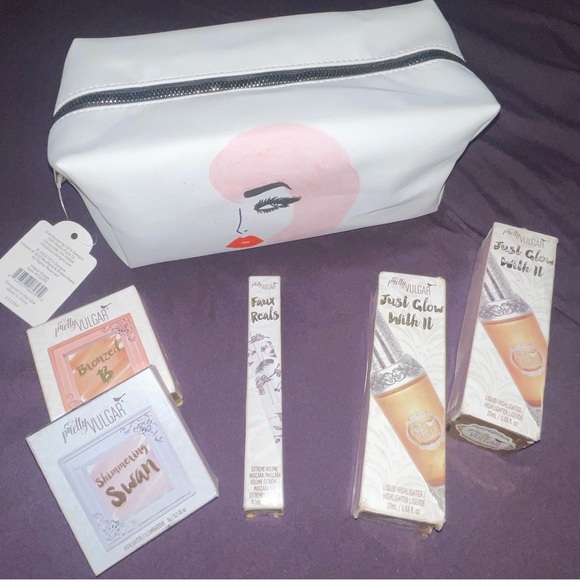 Pretty Vulgar Other - Pretty Vulgar 2 Highlighters, Bronzer, Mascara, Illuminator & Bag. $135 Value.